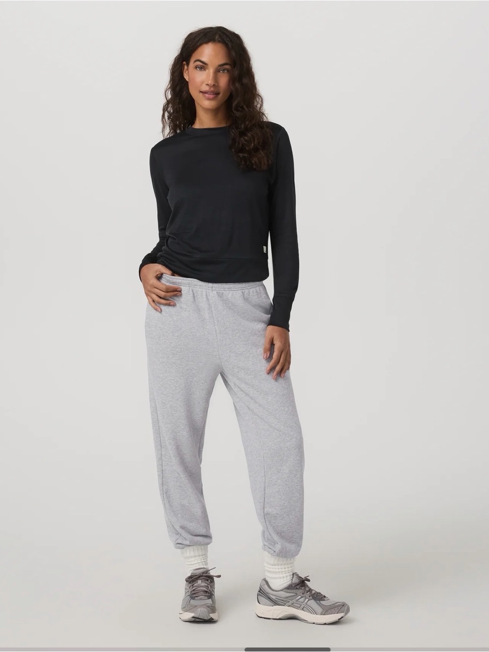 Vuori Daydream Crew Black Heather Long Sleeve Top Small